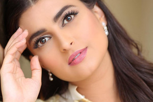 علا الفارس... قلبها لم يدق للرجل المناسب حتى اللحظة!