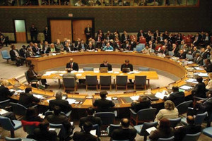 لندن وباريس تطالبان مجلس الامن بفرض عقوبات على دمشق لاستخدامها السلاح الكيميائي