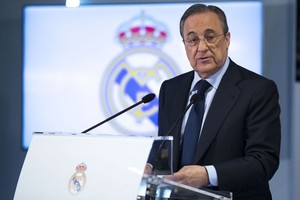 ريال مدريد فريق 'رائع، من الصعب تحسين صفوفه' بحسب رئيسه بيريز