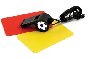 'داعش' يمنع التحكيم في مباريات كرة القدم