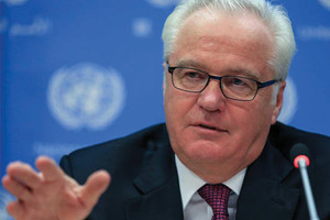 السفير الروسي: موسكو غير مستعدة للقبول بالنتائج التي توصلت اليها الأمم المتحدة حول الهجمات الكيميائية بسوريا