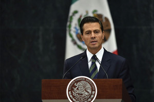 الرئيس المكسيكي يؤكد لترامب ان بلاده لن تدفع كلفة بناء جدار على حدودها