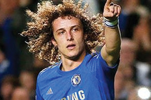 تشيلسي يستعيد المدافع البرازيلي لويز