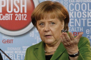 ميركل: الترحيل لا الترحيب ستكون سياستنا في الفترة المقبلة تجاه اللاجئين