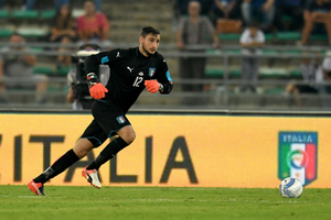 بالفيديو... دوناروما يصبح أصغر حارس يمثل ايطاليا في الهزيمة أمام فرنسا