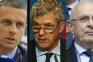 المرشحون الثلاثة لرئاسة الاتحاد الأوروبي مطابقون لمعايير 'الفيفا'