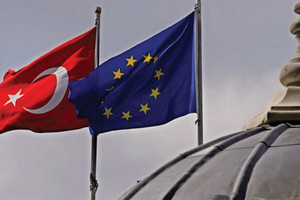 الاتحاد الأوروبي وتركيا يختبران الاجواء لتقارب بعد انقلاب فاشل
