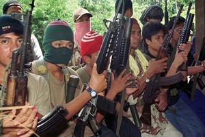 متمردو أبو سياف يعلنون مسؤوليتهم عن تفجير الفلبين