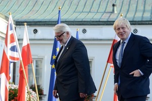 وارسو تدعو لندن إلى مكافحة كراهية الأجانب بعد مقتل بولندي