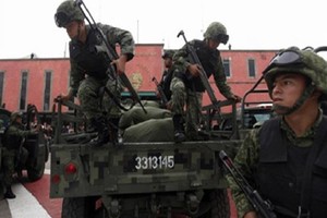 مقتل 11 شخصا في تبادل لإطلاق النار بين عصابة إجرامية والجيش المكسيكي