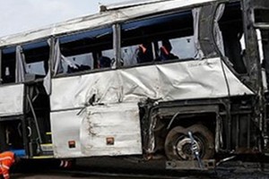 مقتل 16 شخصا بحادث سير في إندونيسيا