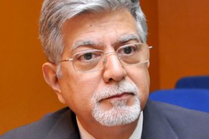 تأييد حبس الطبيب سعيد السماهيجي سنة