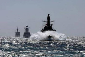 اليابان تعتزم تزويد فيتنام بسفن دورية وسط خلاف بحري مع الصين