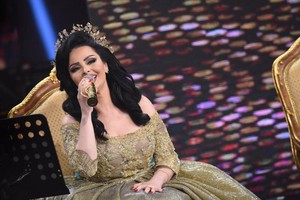 بالصور... ديانا كرزون في 'البيت العود'