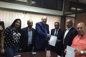 الاتحاد العربي للكرة الطائرة يوقع اتفاقية استضافة البطولة العربية للرجال وبطولة الأندية للسيدات