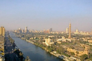 السلطات الروسية تحقق في سبب احمرار مياه أحد أنهار الشمال الكبير