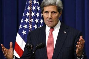 كيري: التقارير الأولية تشير إلى تراجع العنف في سورية بعد بدء الهدنة