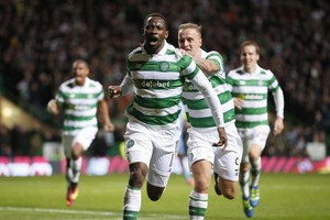 مهاجم سيلتك يرى أن فريقه قادر على الفوز على البارسا