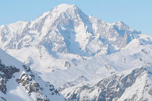 عينتان من الجليد من جبل مون بلان إلى القطب الجنوبي