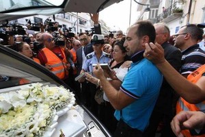 انتحار شابة بسبب نشر مقطع إباحي لها