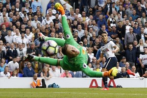 بالفيديو... توتنهام يحقق فوزه الثالث في 'البريميرليغ'