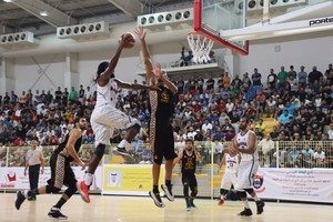 بالفيديو... كمبس يقود المنامة لحسم نهائي 'سوبر السلة' الأول