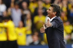 مدرب واتفورد يشيد بانتصار فريقه التاريخي على مانشستر يونايتد