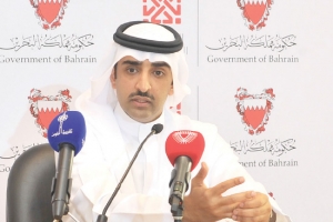 محمد بن خليفة: تجربة صفائح طاقة شمسية على 10 منازل لقياس نسبة الاستهلاك