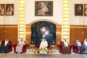 العاهل يوجه لتلبية احتياجات المواطنين... ورئيس الوزراء يؤكد استمرار العمل لتطوير الأداء الحكومي 