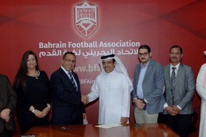 اتحاد الكرة يوقع اتفاقية تعاون مع نادي المراسلين