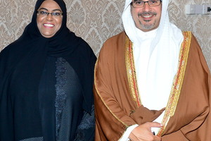 ولي العهد: معلمو ومعلمات البحرين بعطائهم المخلص هم آباء وأمهات لأبناء الوطن