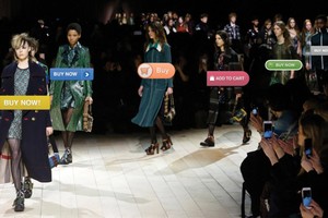 بالفيديو والصور: مفهوم 'سي ناو/باي ناو' ينتشر في عالم الموضة 