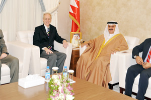 رئيس مجلس النواب يبحث تعزيز التعاون مع الكونغرس الأميركي