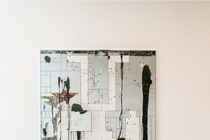 معرض «حلِّقْ بعيداً» للأميركي جونسون يستمر في التركيز على موضوعات العِرْق