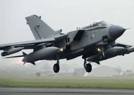 بريطانيا ترسل طائرات مقاتلة لاعتراض قاذفتين روسيتين قرب مجالها الجوي