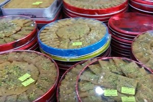 بالفيديو... حلوى 'سوهان'... من موائد 'القاجاريون' إلى حقائب المسافرين