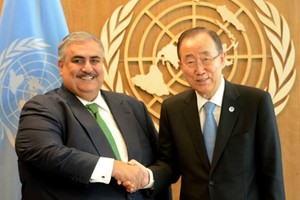 وزير الخارجية ينقل تحيات القيادة إلى الأمين العام للأمم المتحدة