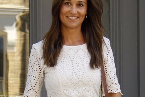 الشرطة البريطانية توقف مشتبها به في إطار سرقة صور عائدة لبيبا ميدلتون