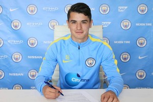 غوارديولا يجد 'ميسي جديد' من أصول عربية