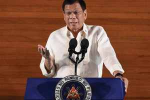 الرئيس الفلبيني يريد 'تحالفات مفتوحة' مع روسيا والصين