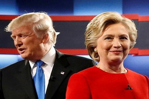 استطلاع: الأغلبية ترى أن كلينتون تفوقت على ترامب في المناظرة