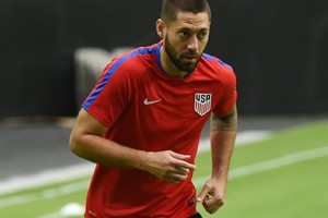 الأميركي ديمسي يغيب حتى نهاية الموسم بسبب مشاكل في القلب