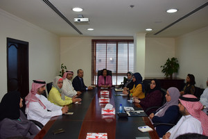 الصالح تبحث ومدراء الإدارات 'الصحة في مرحلة ما بعد الملتقى الحكومي'