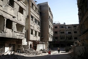 المرصد السوري: القوات الحكومية تواصل التقدم في منطقة حقل شاعر للغاز