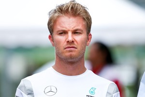 روزبرغ: لا أفكر في لقب الفورمولا1 والصراع مع هاميلتون مرير