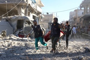 منظمة طبية: قصف بالبراميل المتفجرة يصيب أكبر مستشفى في الاحياء الشرقية من حلب