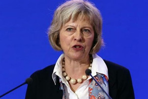 رئيسة وزراء بريطانيا: سنبدأ الخروج من الاتحاد قبل انتخابات ألمانيا