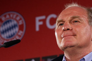 بايرن ميونيخ يوافق على ترشح هونيس لمنصب رئيس النادي