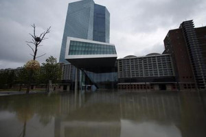 تدفق الأموال على ألمانيا ونزوحها عن إيطاليا وإسبانيا في أغسطس