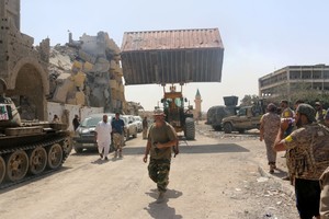 مصادر رسمية فرنسية: نضغط للتقريب بين طرابلس وطبرق